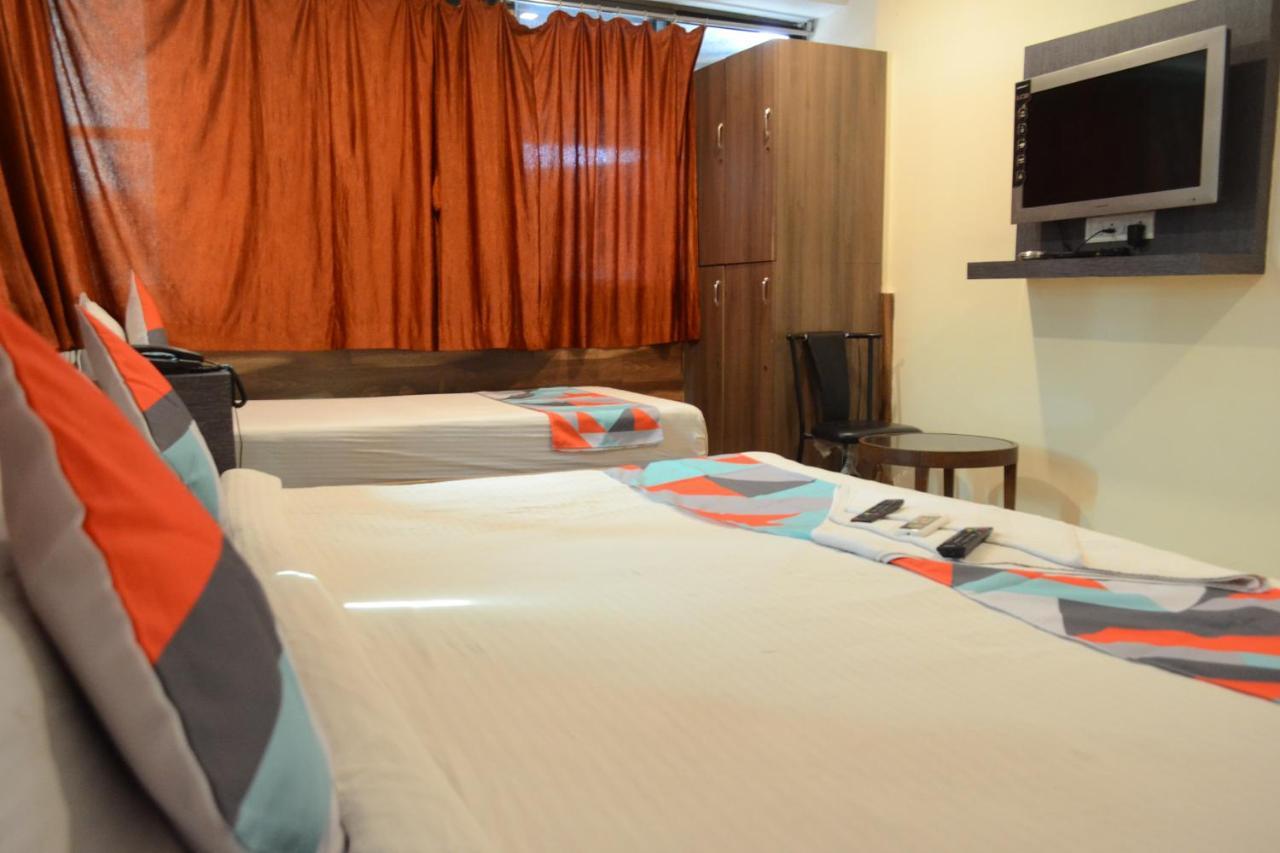 Hotel Aishwarya Residency Navi Mumbai Bagian luar foto