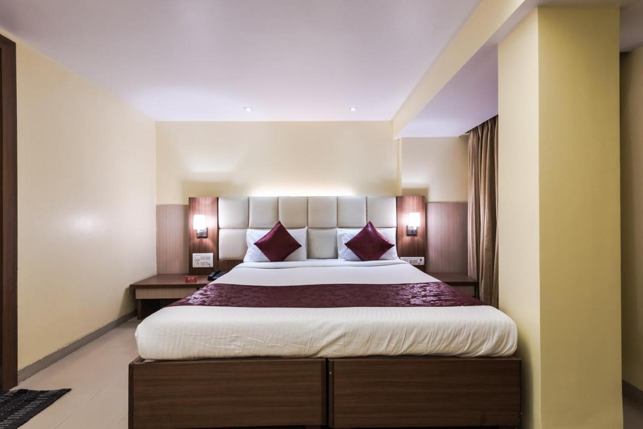 Hotel Aishwarya Residency Navi Mumbai Bagian luar foto