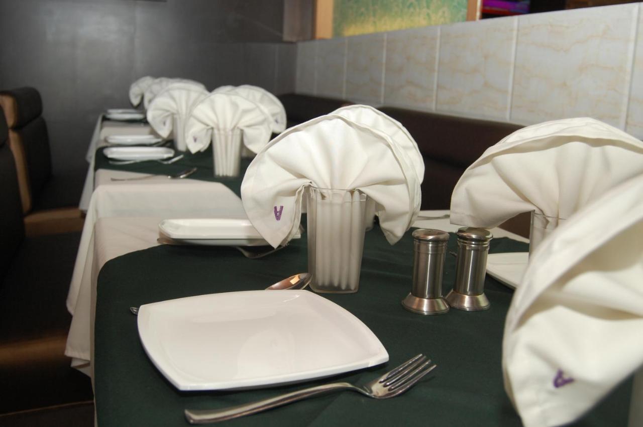 Hotel Aishwarya Residency Navi Mumbai Bagian luar foto